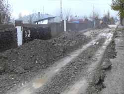 Diyarbakır'daki Bozuk Yollar Halkı Bezdirdi Video