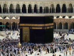 Müslümanlar Umre'de Buluşuyor