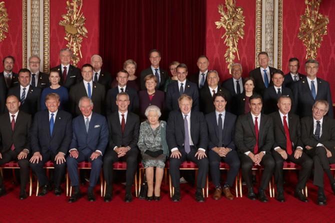 Cumhurbaşkanı Erdoğan, Buckingham Sarayındaki resepsiyona katıldı