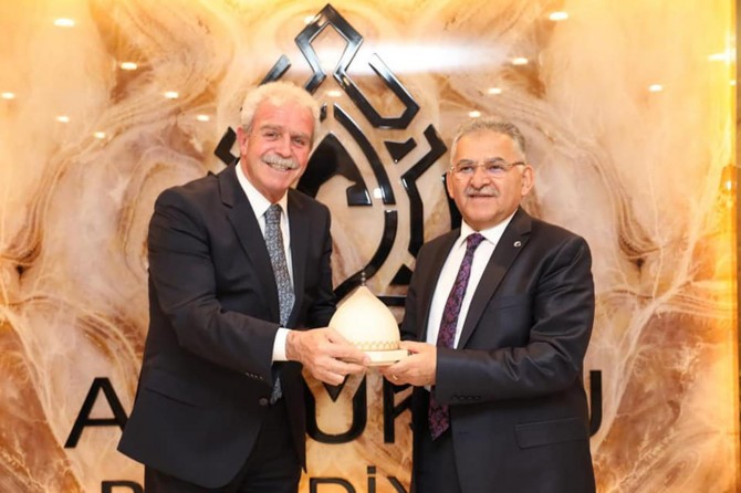 Artuklu’ya kardeş belediye