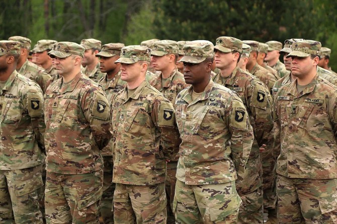 Esper: Ortadoğu’ya 14 bin yeni ABD askeri göndermeyeceğiz