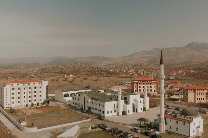 Karadağ'da medreseler yeni doğan güneş gibi ışık saçıyor