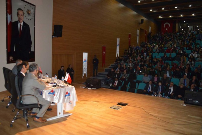 Ağrı Dağı'nın önemi panelle anlatıldı