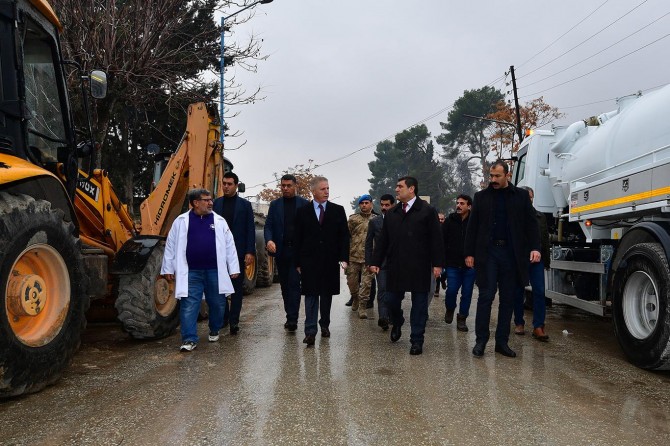 Vali Gül, Cerablus'ta incelemelerde bulundu