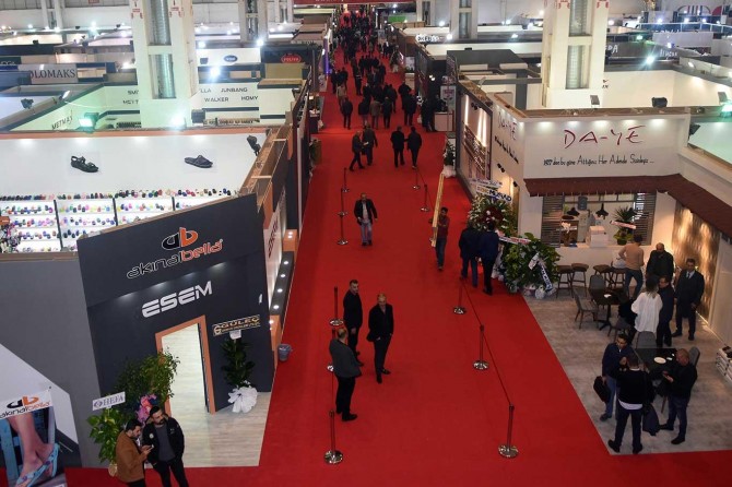 ​Uluslararası ayakkabı fuarına yoğun ziyaret