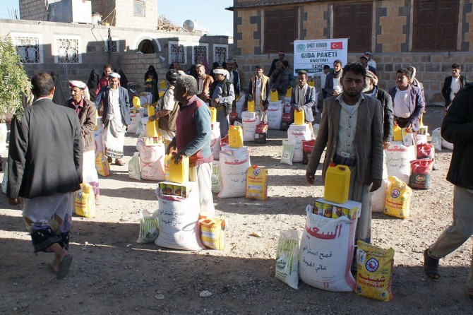 Weqfa Kerwana Umudê li Yemenê xebatên xwe yên alîkarîyê didomîne