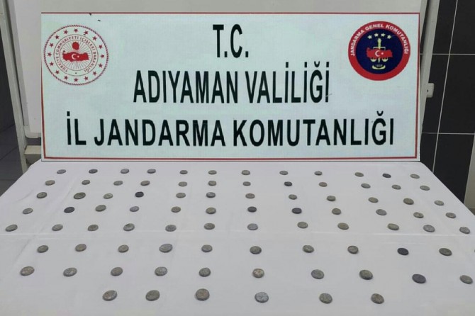 Operasyonda tarihi eser ve uyuşturucu ele geçirildi