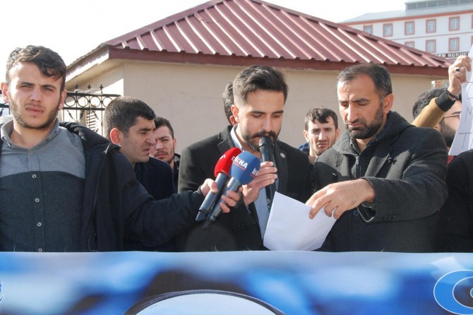 Türkiye’nin Çin ile ticareti Doğu Türkistanlıların temel haklarından değerli değil