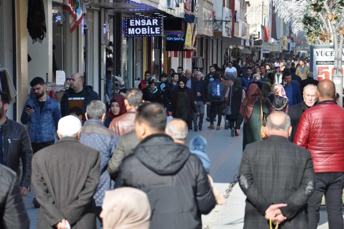ABD'nin tüm askeri üsleri kapatılmalı