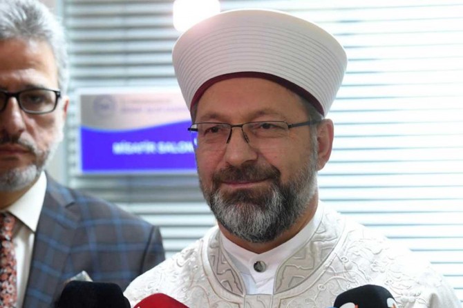 Erbaş: Gayemiz namazların sağlıklı bir şekilde kılınmasını sağlamak