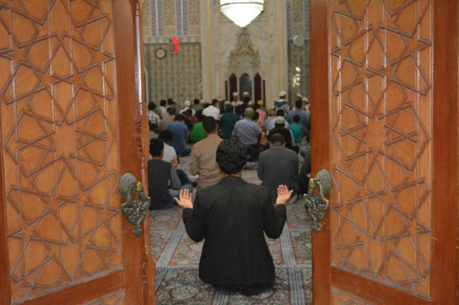 "Camilerdeki sandalye ve tabure kararı" memnuniyetle karşılandı