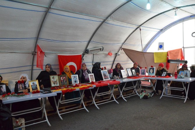 ​PKK, en büyük darbeyi Kürtlere vuruyor