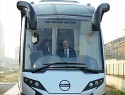 İlk Yerli Tramvay Raya İndi