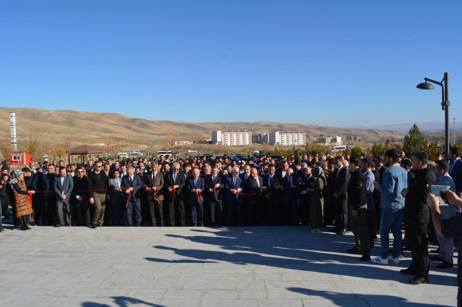 ​Batman'da İsmail Kahraman Gazi Meclis Parkı açılışı yapıldı