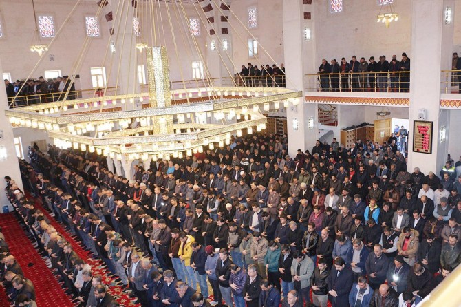 Cuma hutbesinde “takva” konusu işlendi