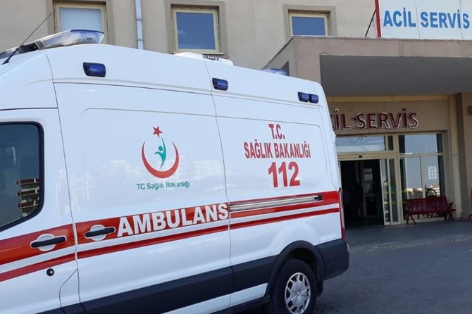 Hazır kek yiyen 14 öğrenci zehirlendi