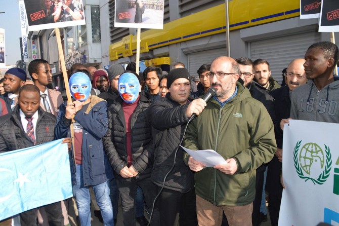 Doğu Türkistan'da 'Politik Eğitim Kampları' dramı sürüyor