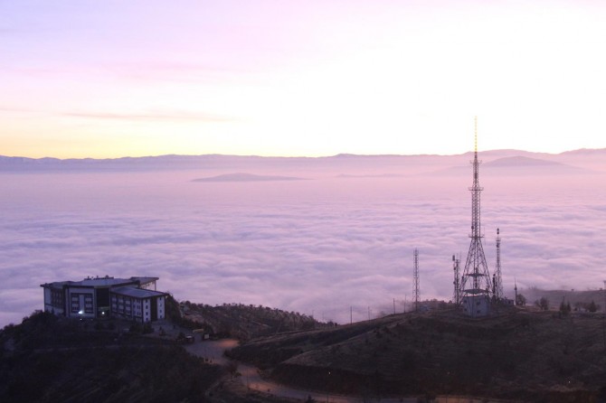 ​Etkili olan sis kartpostallık görüntüler oluşturdu