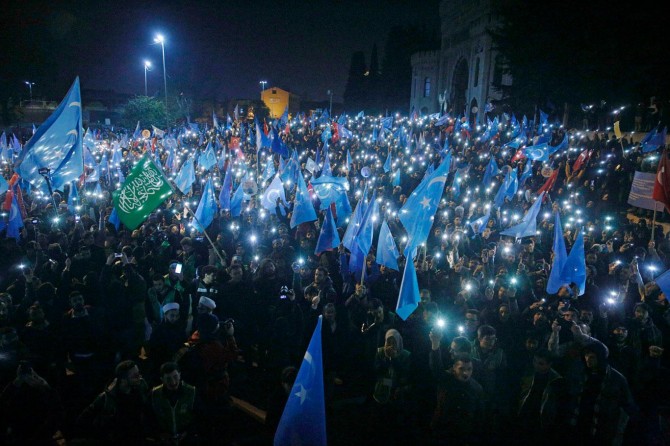 İstanbullular Doğu Türkistan için yürüdü