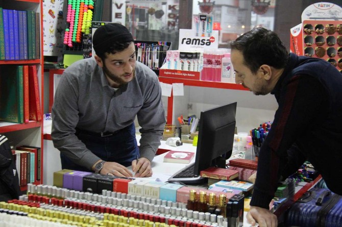 Siyer Yarışması'na esnaftan destek