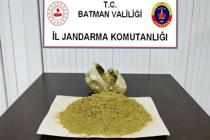 Metruk binada esrar ele geçirildi