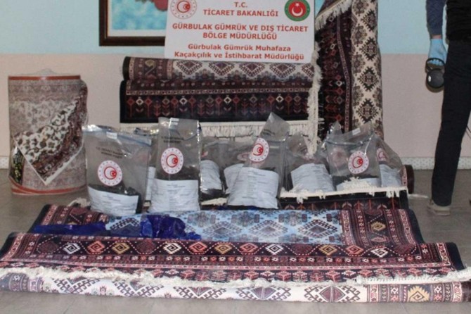 Halıların Afyon sakızı çıktı