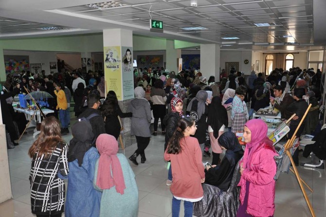 İslami değerleri anlatan sergiye büyük ilgi