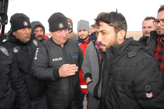 Alabora olan tekneden kurtulan göçmen yaşadıklarını anlattı