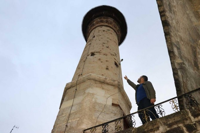 Tarihi camilerde Fransız barbarlığının izleri halen duruyor