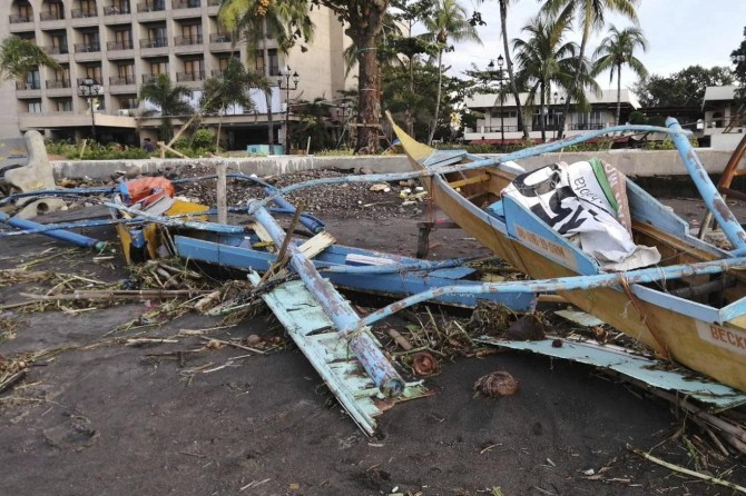 Filipinler'i tayfun vurdu: 28 ölü 12 kayıp