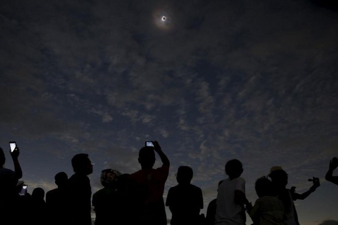 Güneydoğu Asya'da güneş tutulması yaşandı