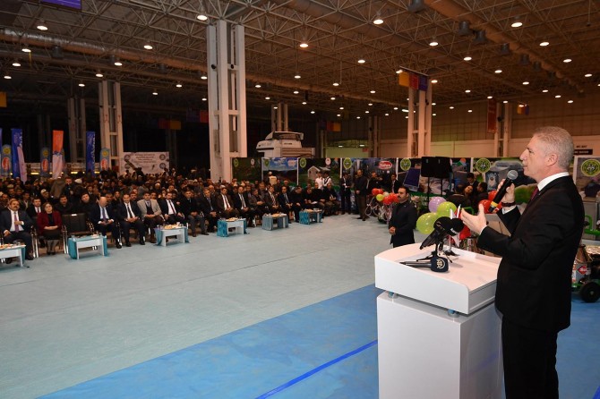 Gaziantep’te hayvan yetiştiricilerine süt sağım makinesi dağıtıldı