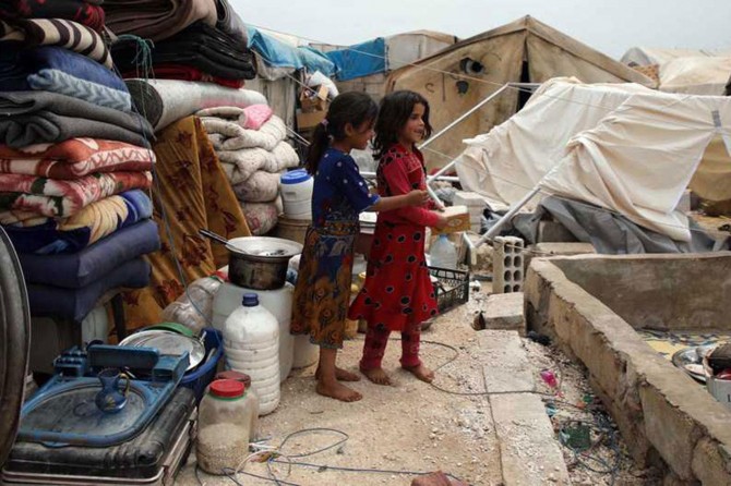 More than 235,000 people displaced from southern Idleb, including140,000 children