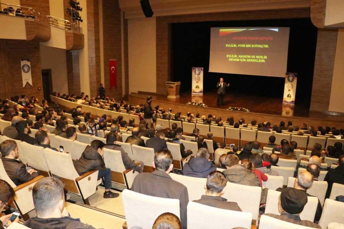 Evlilik teşvik edilmeli, ailelere sahip çıkılmalıdır