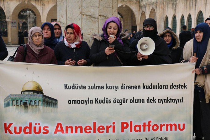 İslâm alemi küfrün zulmü altında inlerken yarın sıranın bize geleceği aşikârdır