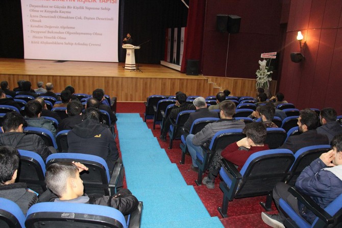 Seküler hayatı dayatanların insanlığa verdiği en etkili zehir: Uyuşturucu