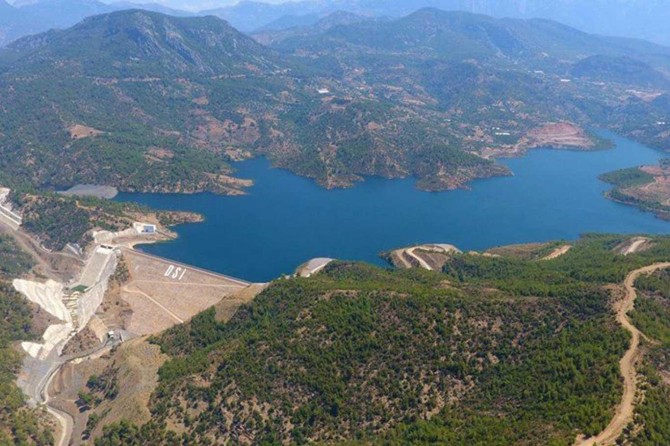 Sektörler 2018'de su kaynaklarından 17,5 milyar metreküp su çekti