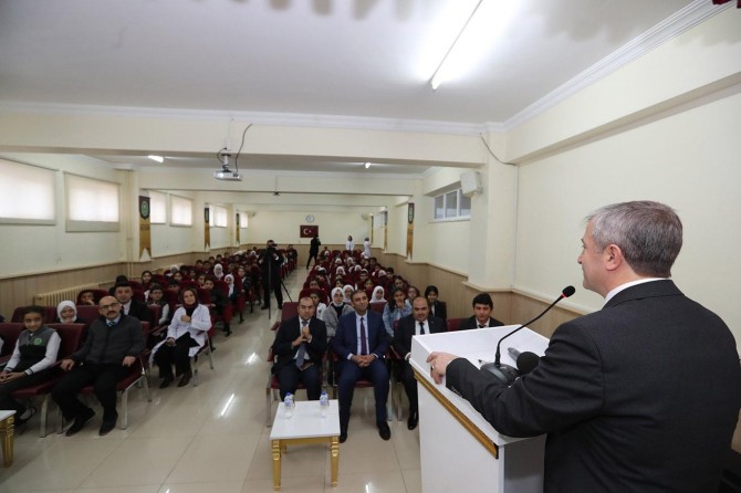 Geleceğimizin teminatı gençlerimiz bizim gözbebeğimiz