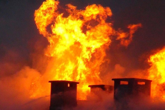 İstanbul'da 2 fabrikada yangın