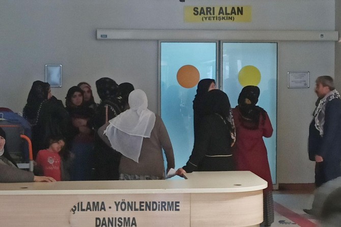 Siirt'te tenekede yaktıkları ceviz kabuğundan zehirlendiler