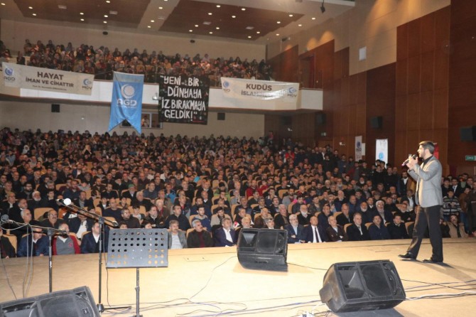 Mekke’nin Fethi Hak'kın ortaya çıkıp batılın zail olmasıdır