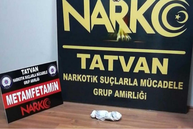 Durdurulan araçta uyuşturucu ele geçirildi