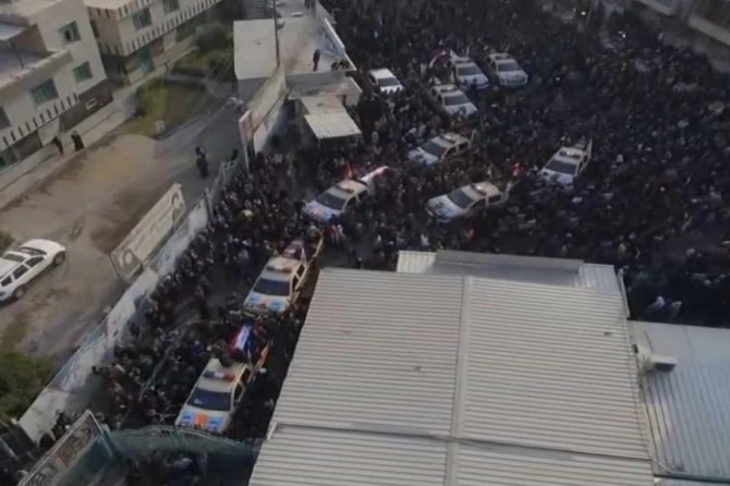 Thousands mourn for Qasem Soleimani in Baghdad