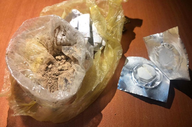 Diyarbakır’da ağzında uyuşturucu gizleyen şüpheli gözaltına alındı