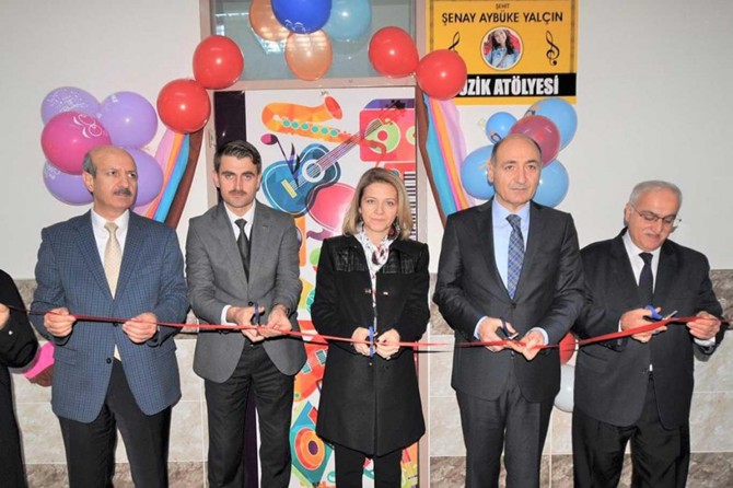 PKK'nin katlettiği öğretmen Şenay Aybüke Yalçın adına atölye açıldı