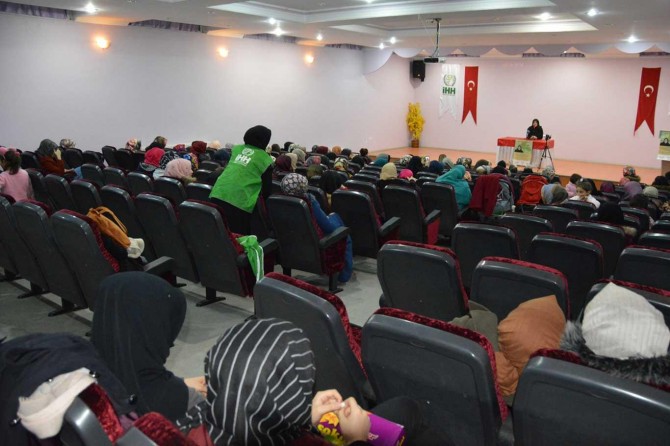 Nefsinin esiri değil nefsini davasına esir etmiş kimseler ancak öncüler olabilir