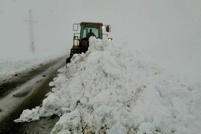 Li Meletîyê rêya 226 gundan ji ber berfê hat girtin