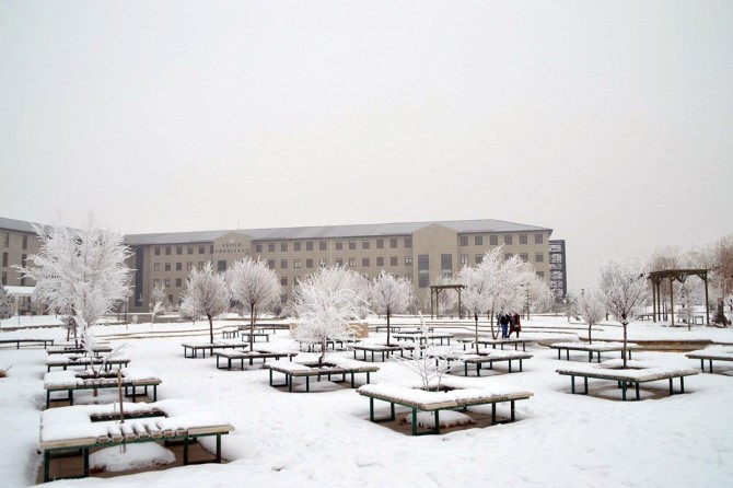 Doğu'da dondurucu soğuklar hayatı olumsuz etkiliyor