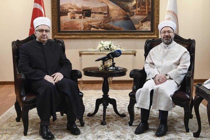 Diyanet İşleri Başkanı Erbaş, Slovenya Müslümanları Müftüsü'nü kabul etti