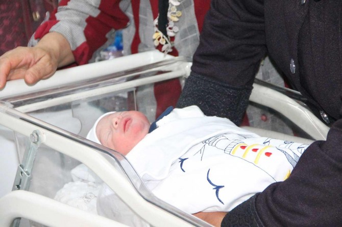 Sanal âleme düşen anne sütü satışına tepkiler